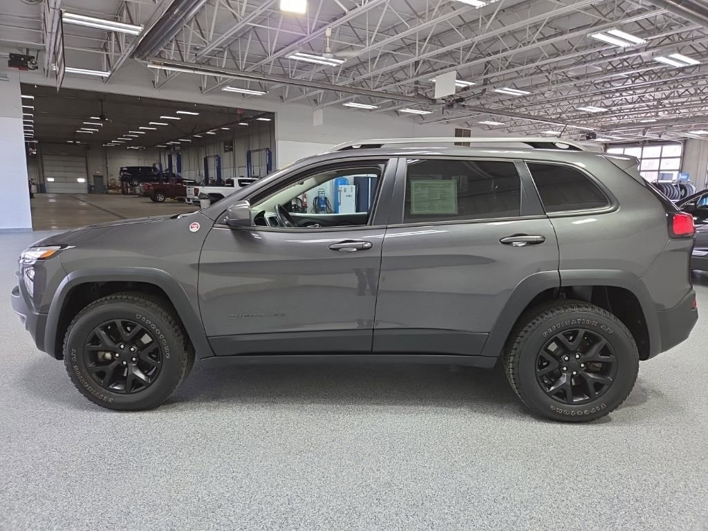Used 2015 Jeep Cherokee Trailhawk w/ Leather Interior Group image 4