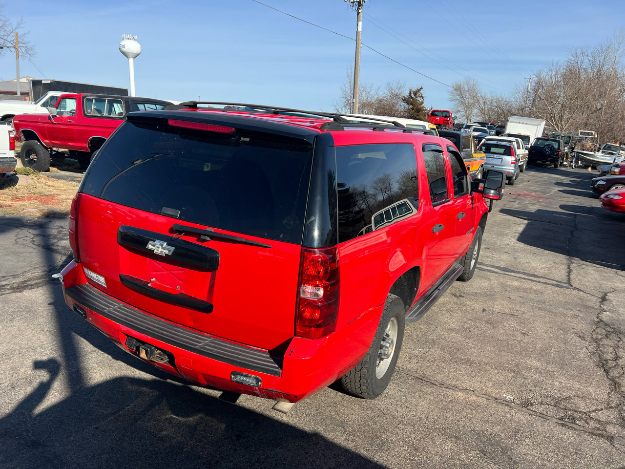 Used 2009 Chevrolet Suburban 2500 LS w/ Skid Plate Package image 4