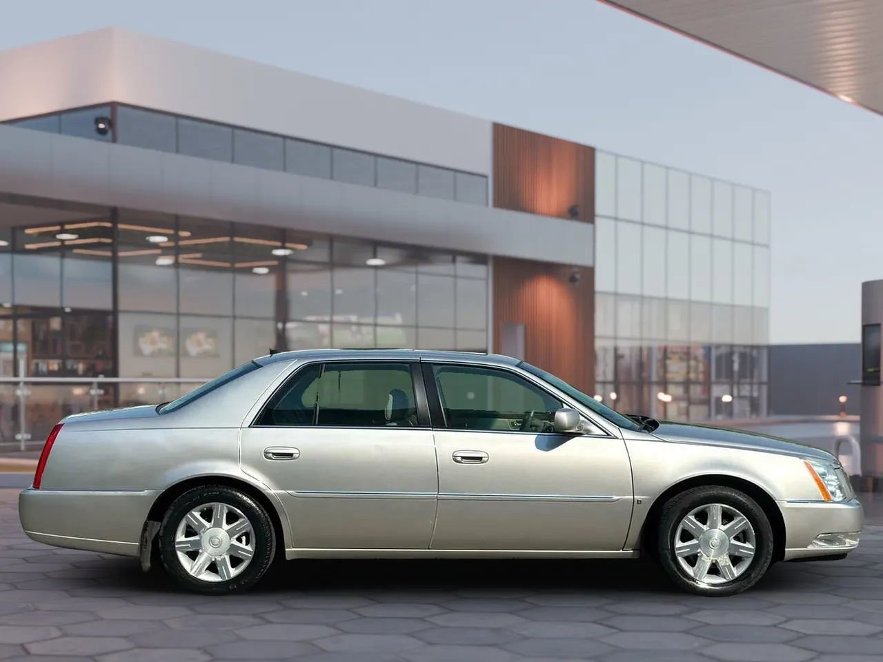 Used 2006 Cadillac DTS Performance w/ Sun And Sound Package image 10