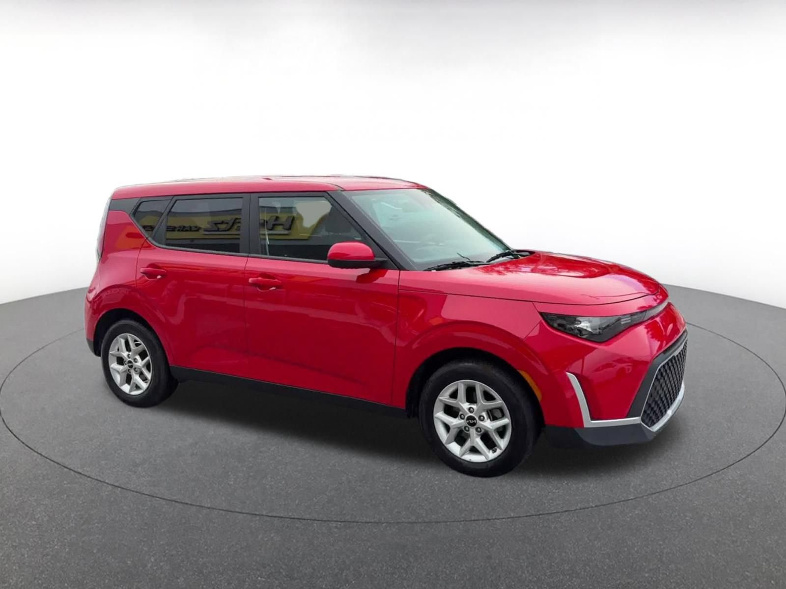 Used 2025 Kia Soul LX w/ LX Technology Package FWD video 2
