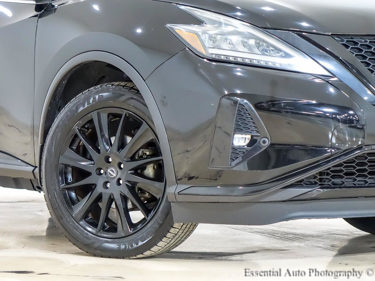 Used 2023 Nissan Murano SV w/ SV Midnight Edition Package FWD image 3