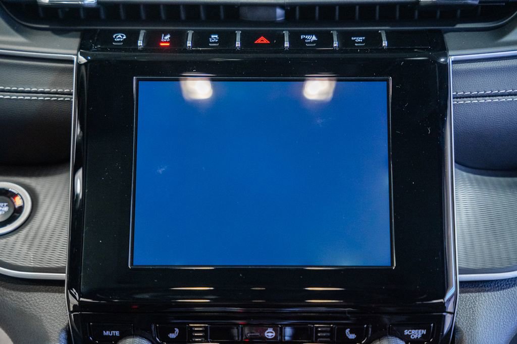 New 2025 Jeep Grand Cherokee Laredo X w/ Luxury Tech Group I image 22