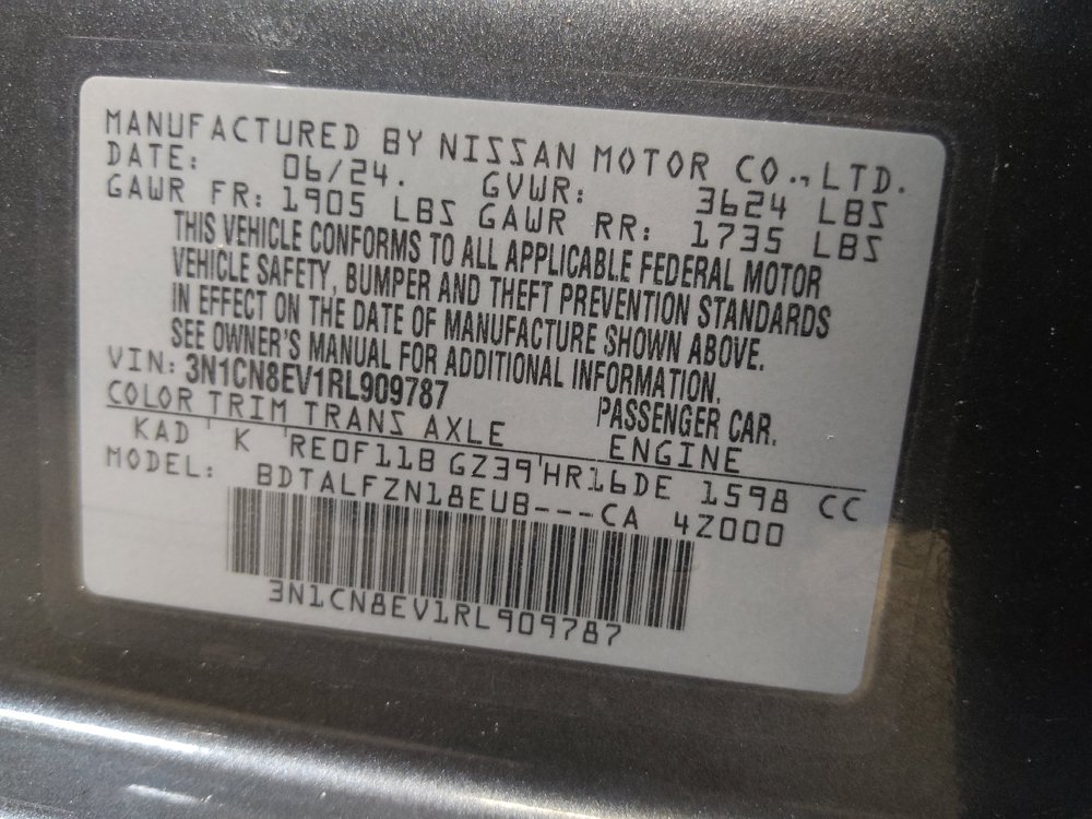 Used 2024 Nissan Versa SV FWD image 33