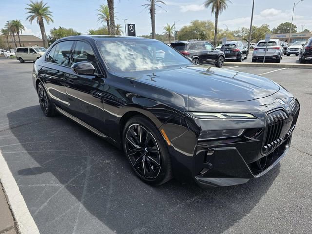 Used 2024 BMW 760i xDrive image 4