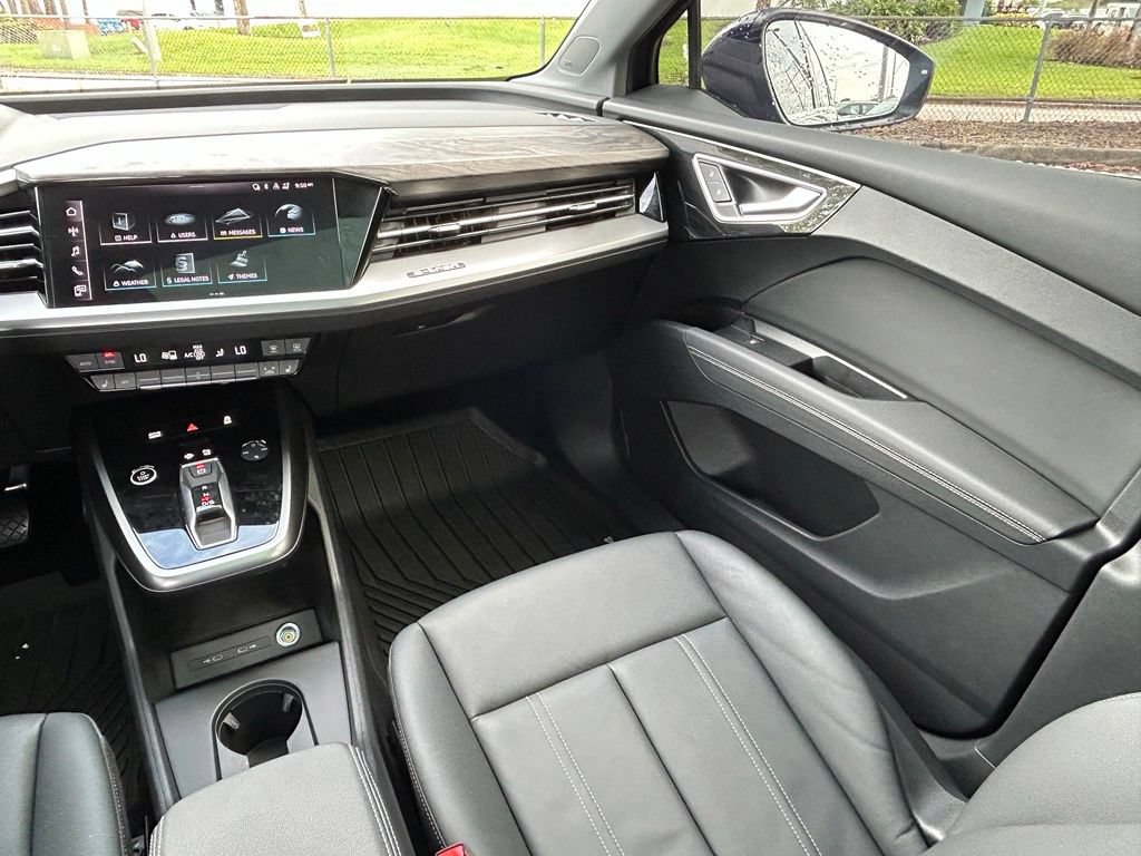 Used 2023 Audi Q4 e-tron Prestige AWD/4WD image 10