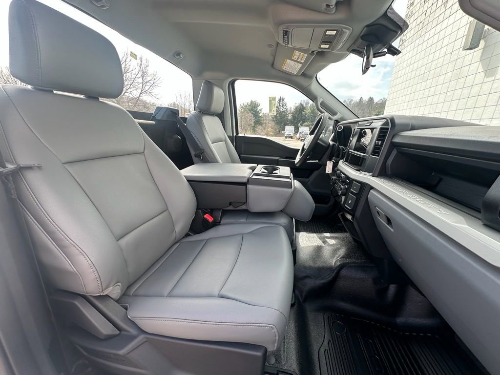 New 2026 Ford F450 XL w/ XL Chrome Package AWD/4WD image 18
