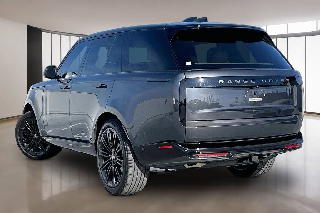 Used 2025 Land Rover Range Rover SE AWD/4WD image 4