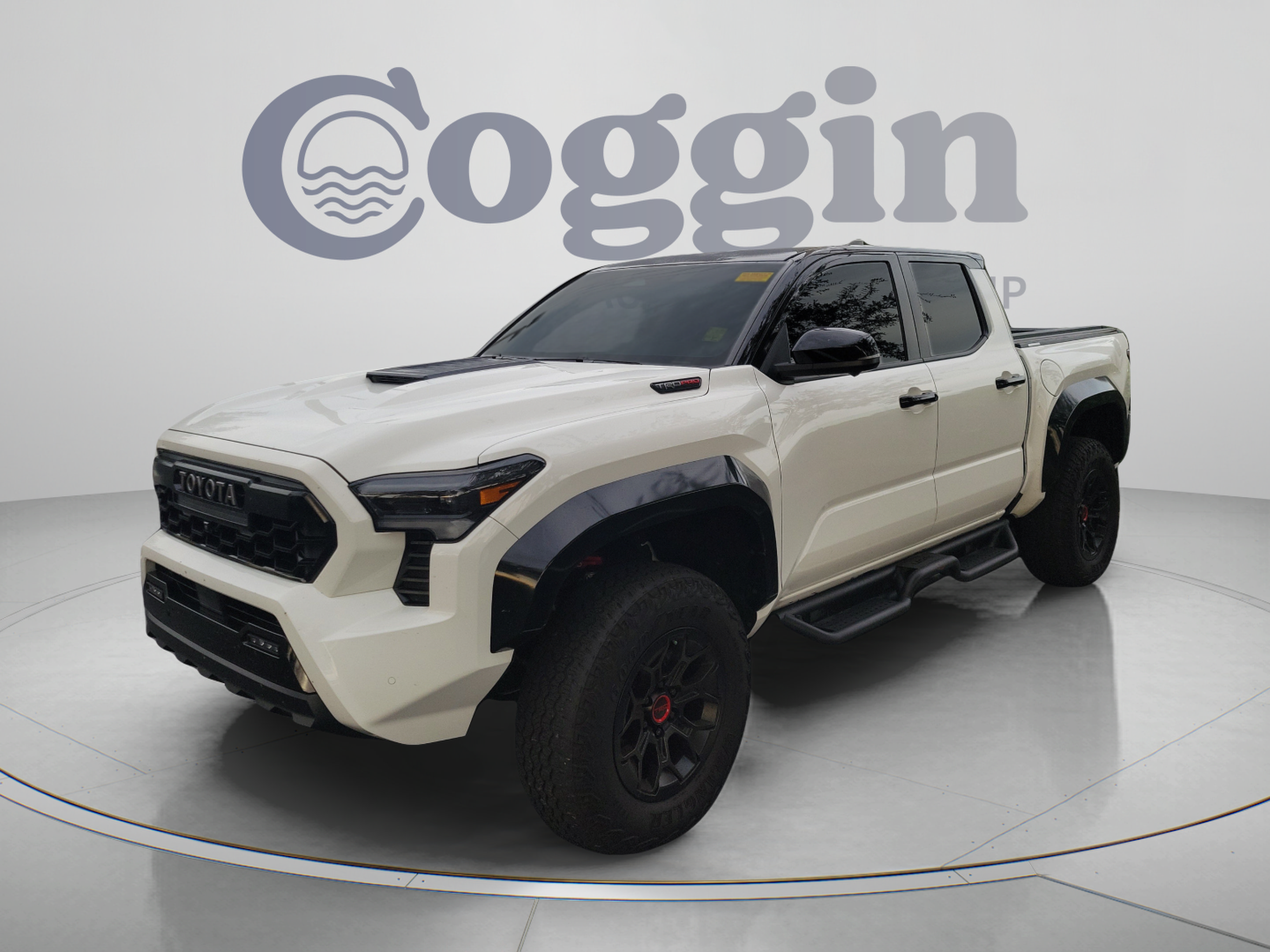 Certified 2025 Toyota Tacoma TRD Pro AWD/4WD image 1