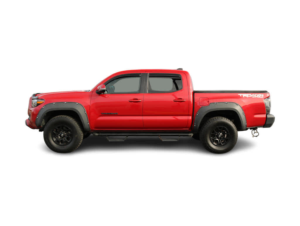 Used 2021 Toyota Tacoma TRD Off-Road image 3