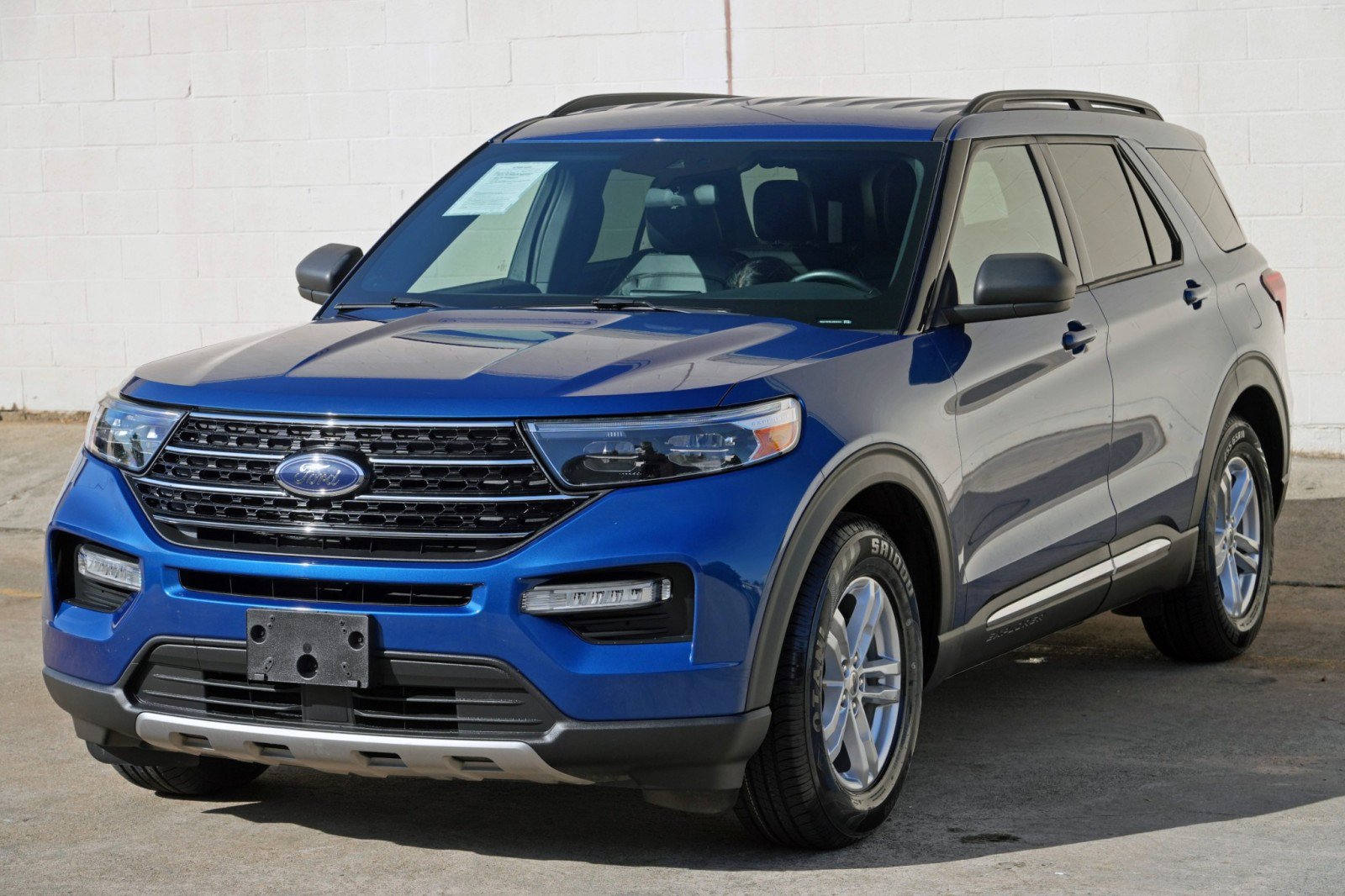 Used 2020 Ford Explorer XLT w/ Equipment Group 202A RWD image 42