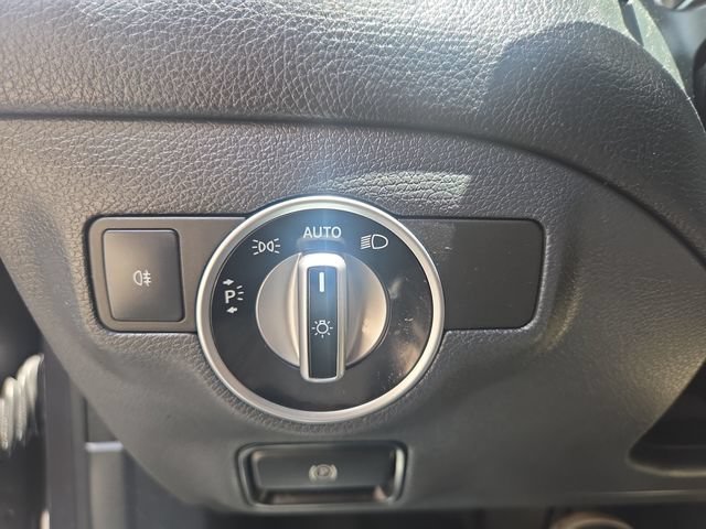 Used 2018 Mercedes-Benz CLA 250 4MATIC image 19