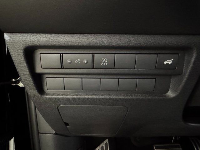 New 2026 Mitsubishi Outlander SEL FWD image 10