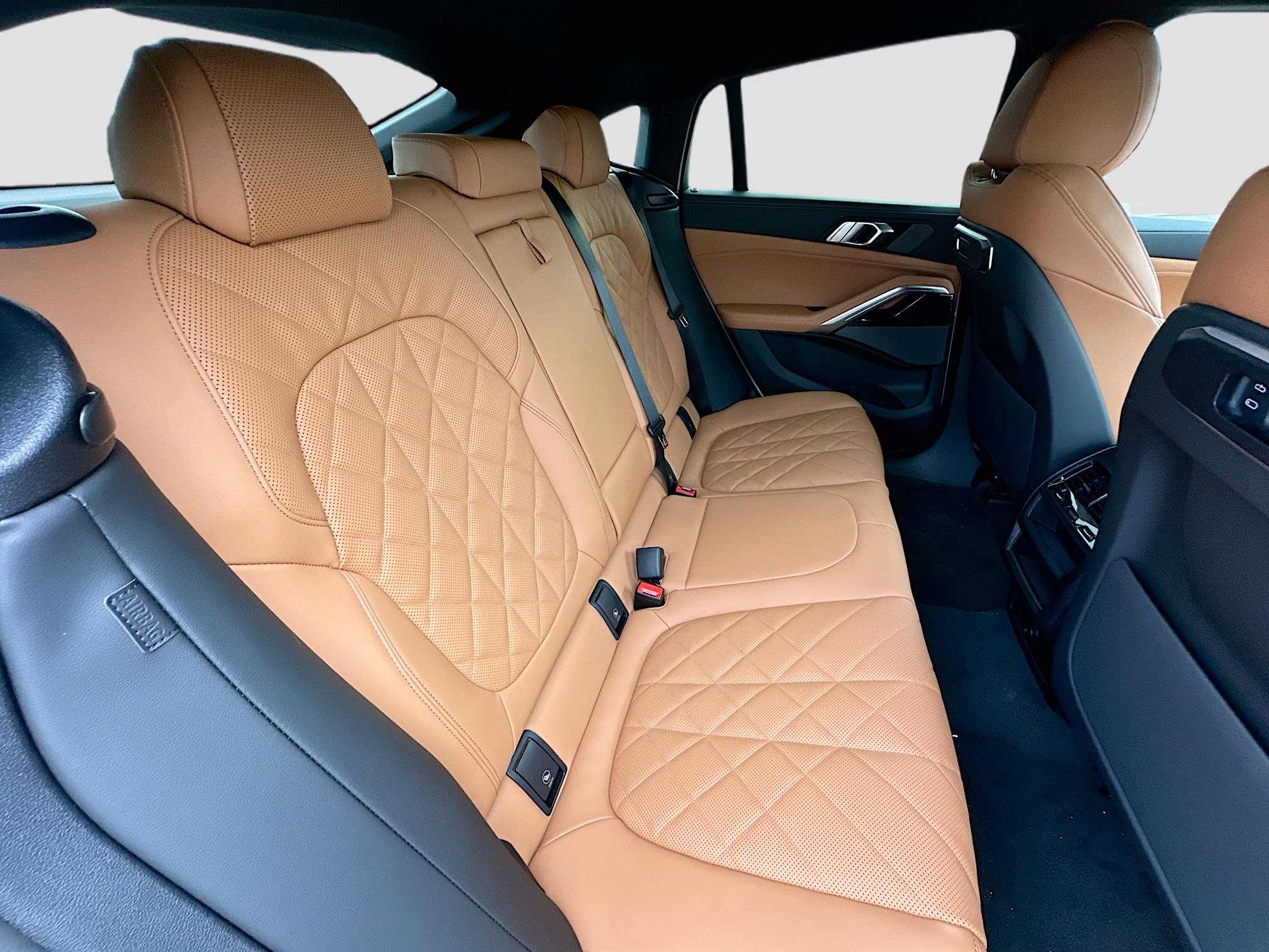 New 2026 BMW X6 xDrive40i w/ Premium Package image 22