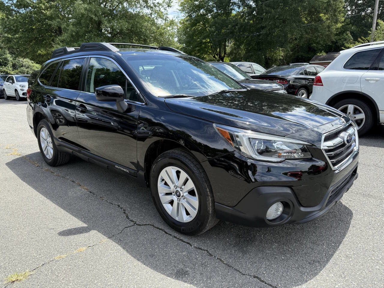 Used 2018 Subaru Outback 2.5i Premium image 3