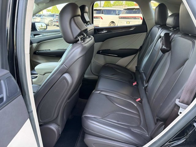Used 2017 Lincoln MKC Reserve AWD/4WD image 17
