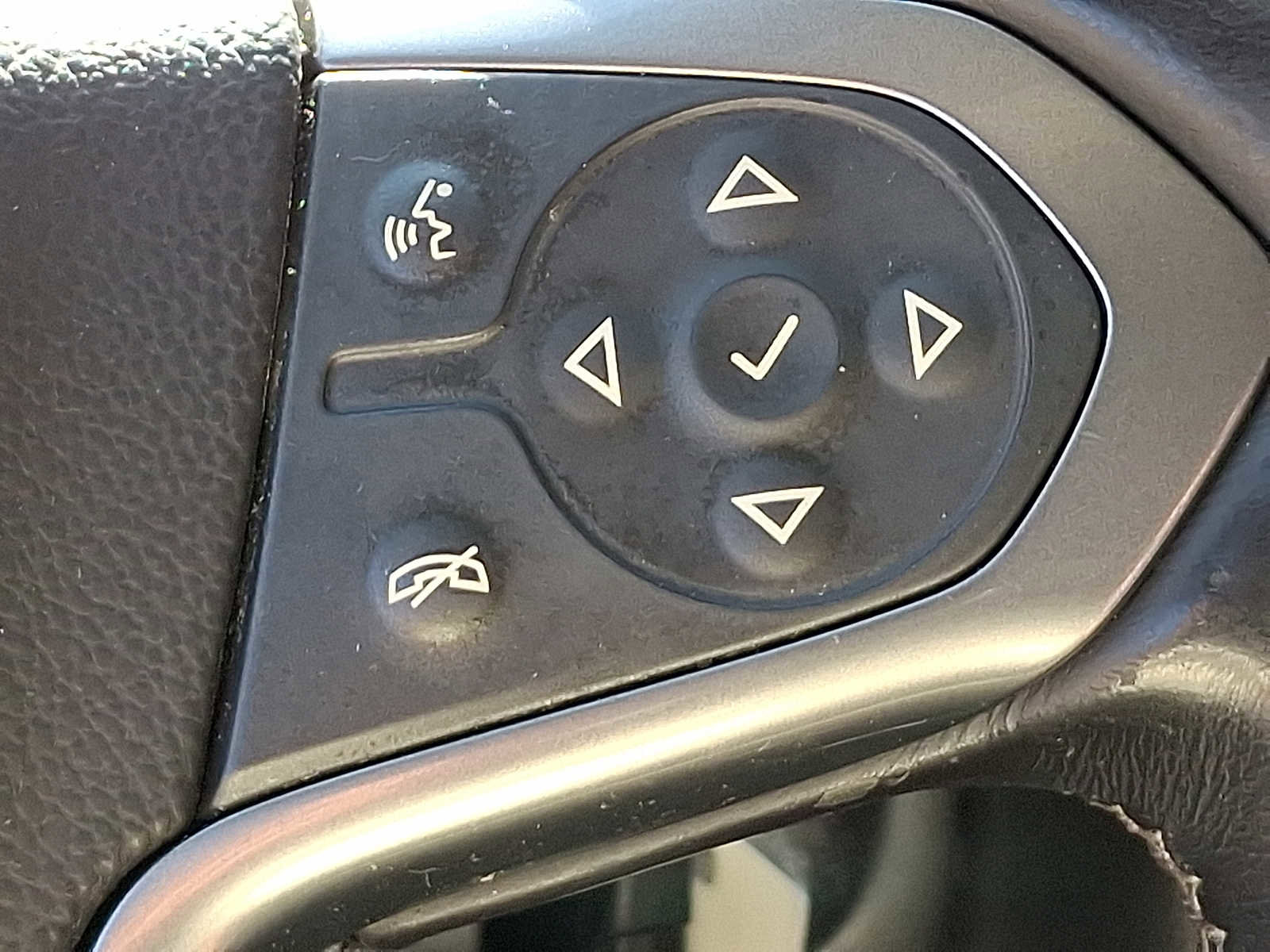 Used 2018 Chevrolet Silverado 1500 LT w/ All Star Edition image 23