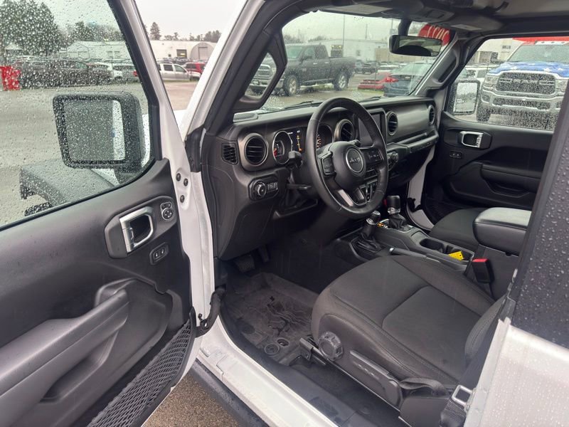 Used 2022 Jeep Wrangler Willys image 9