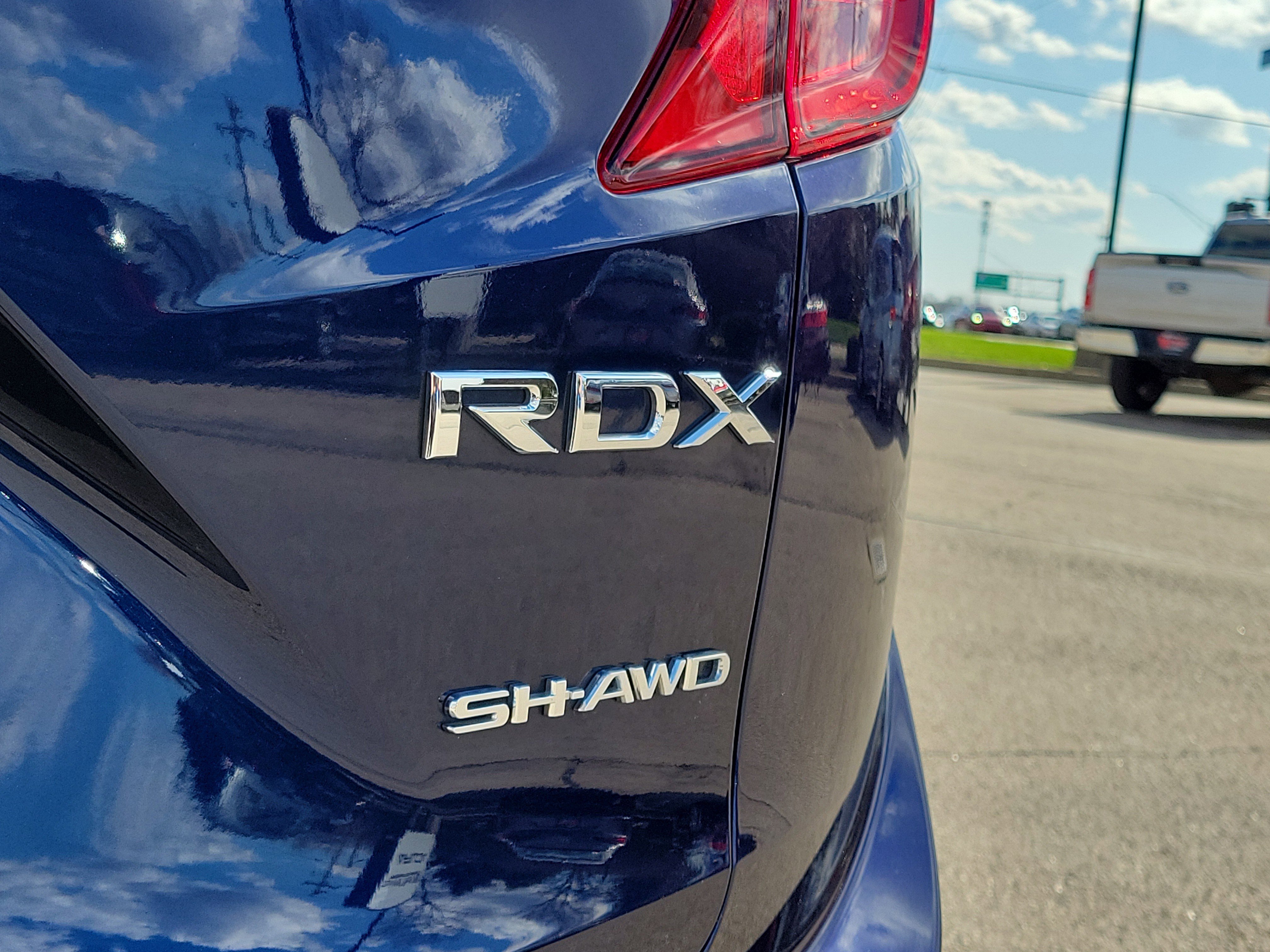 Used 2024 Acura RDX SH-AWD image 8