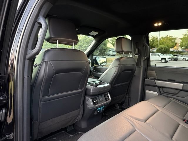 Used 2025 Ford F150 Lariat w/ Equipment Group 501A Mid AWD/4WD image 27