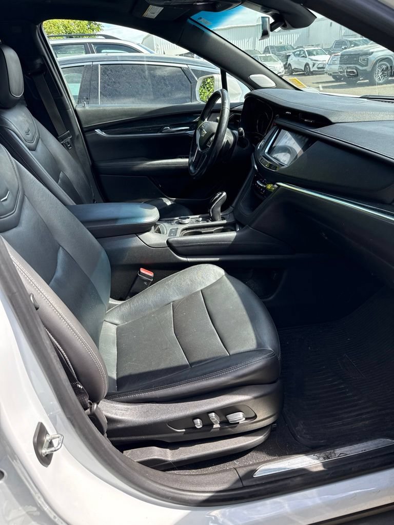 Used 2020 Cadillac XT5 Premium Luxury FWD image 5