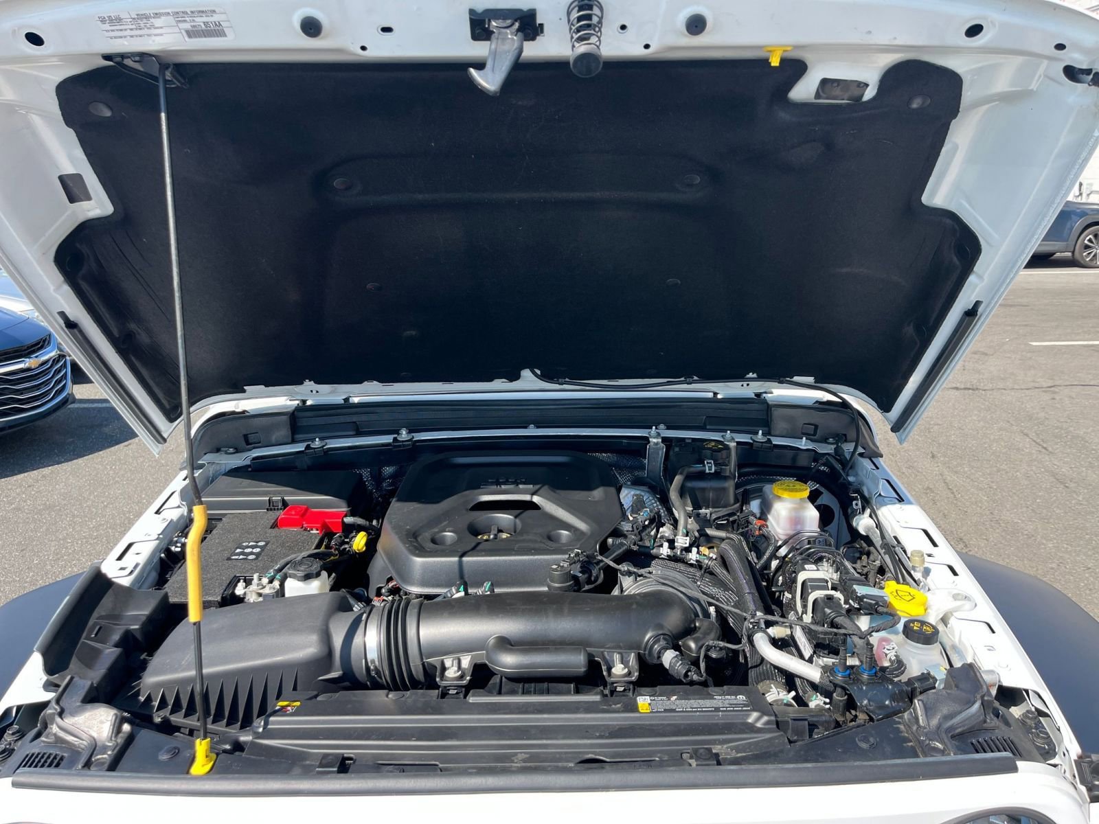 Used 2025 Jeep Wrangler Sport S image 31