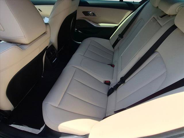 New 2026 BMW 330i Sedan w/ Convenience Package RWD image 15
