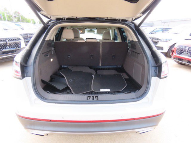 Certified 2023 Lincoln Nautilus Reserve w/ Luxury Package image 12