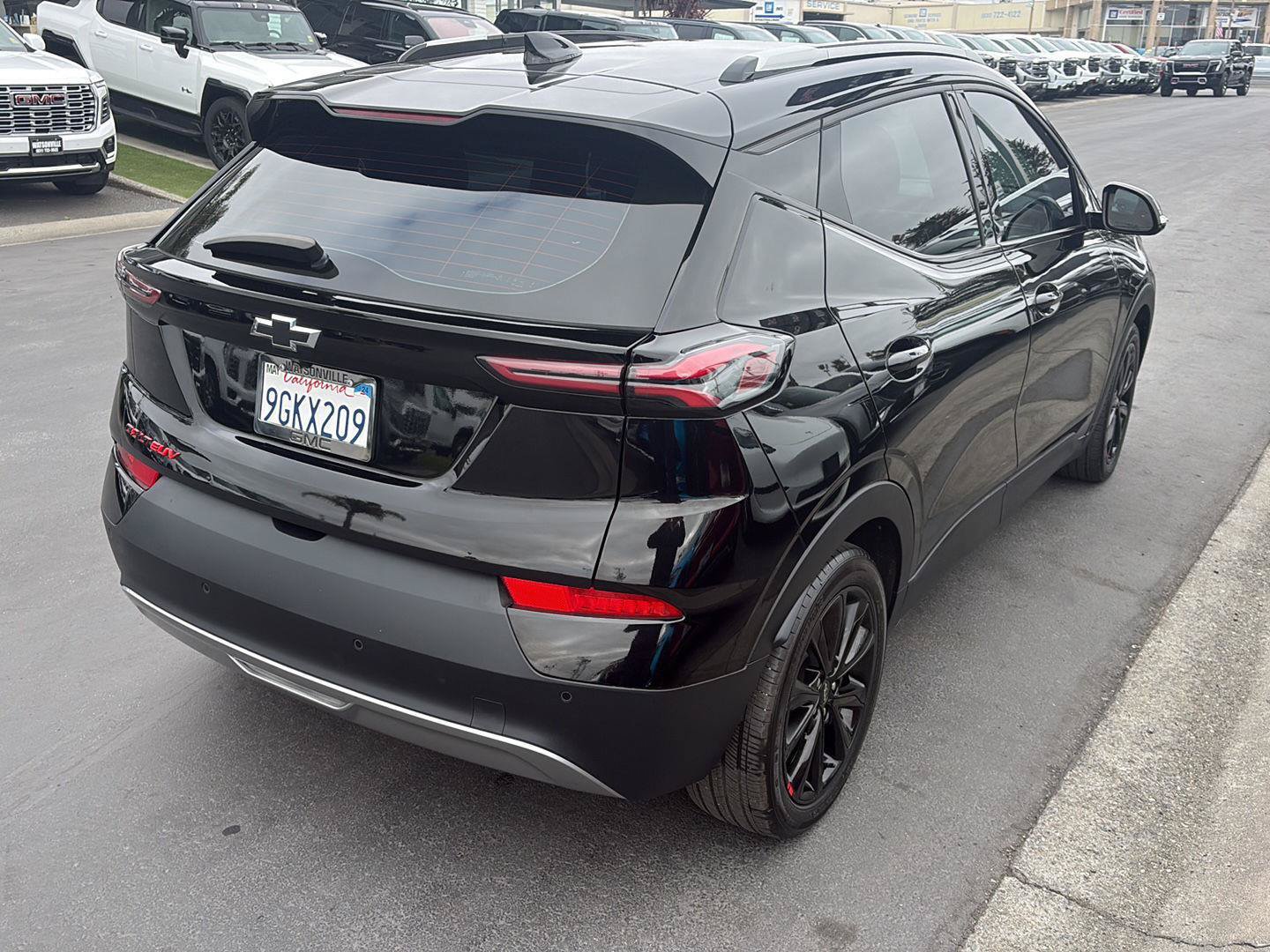 Used 2023 Chevrolet Bolt EUV LT w/ Convenience Package FWD image 5
