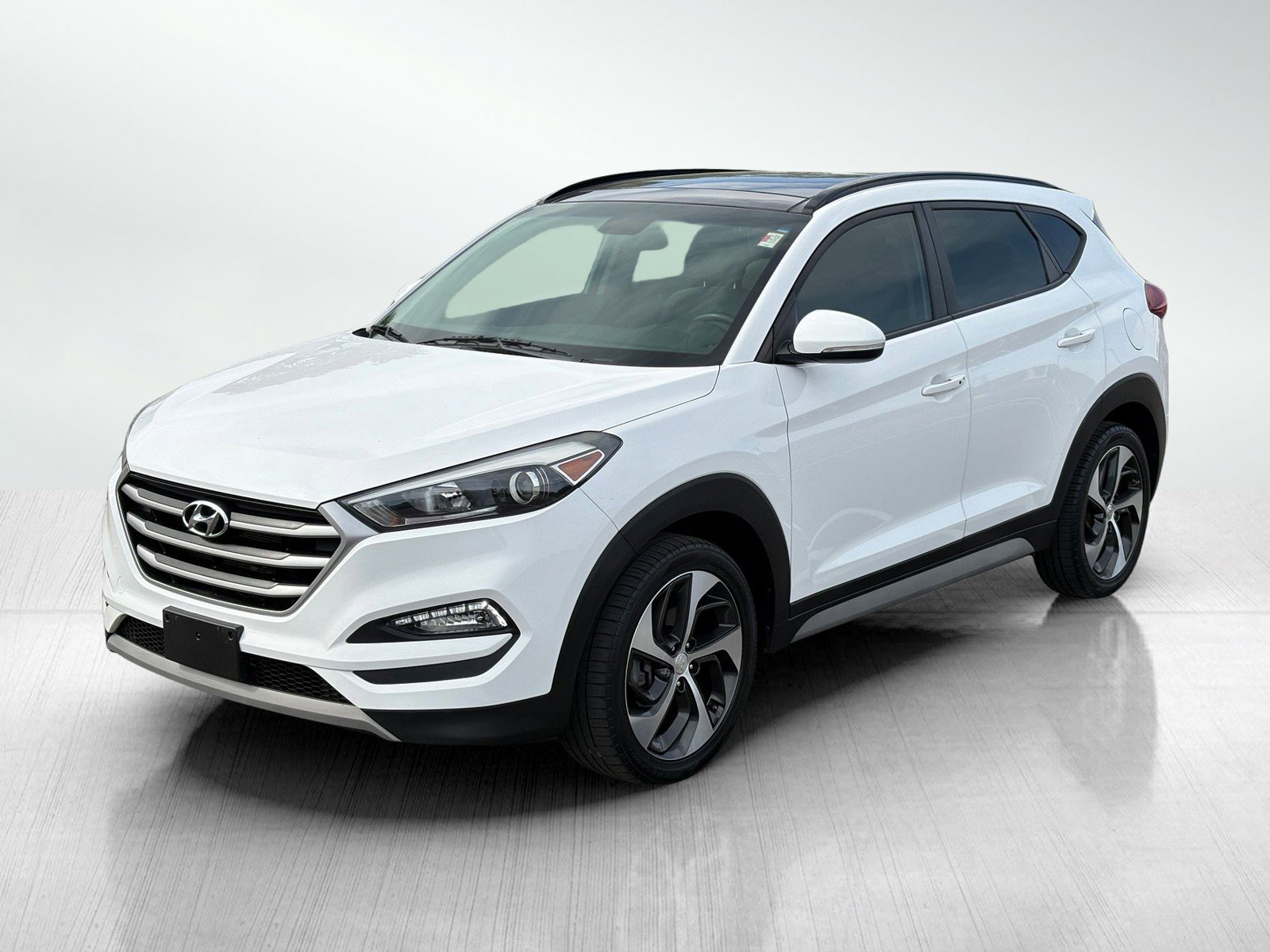 Used 2018 Hyundai Tucson Value AWD/4WD image 3