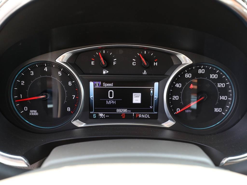Used 2017 Chevrolet Malibu Premier w/ Premier Sun and Wheel Package FWD image 14