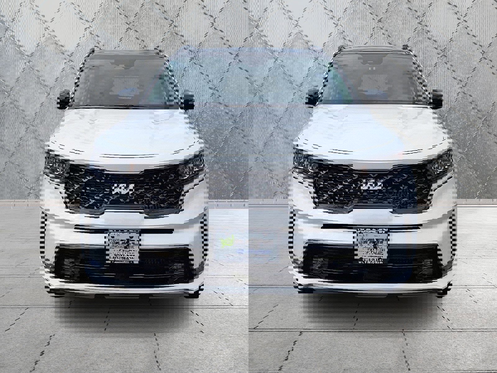 Used 2022 Kia Sorento EX w/ Panoramic Sunroof Package image 2