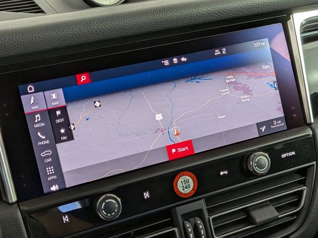 Used 2023 Porsche Macan Turbo image 24