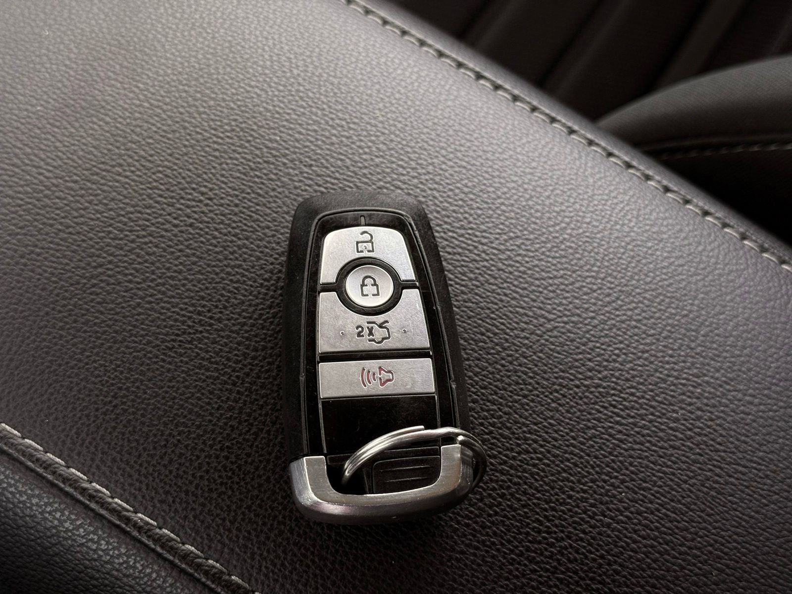 Used 2019 Ford Fusion SE FWD image 37