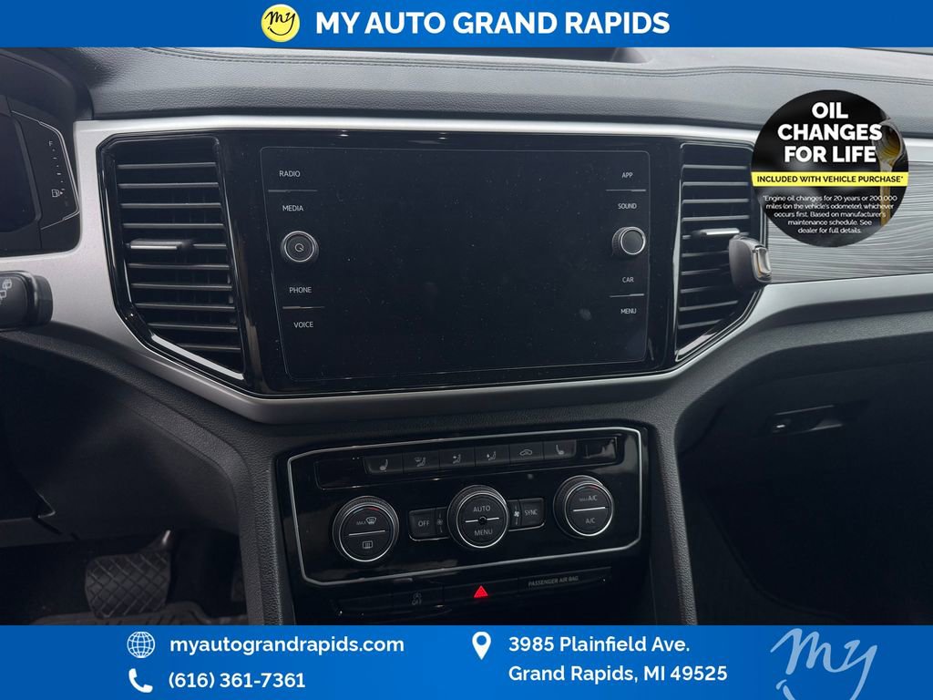 Used 2022 Volkswagen Atlas Cross Sport SE image 10