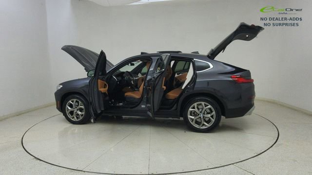 Used 2025 BMW X4 xDrive30i AWD/4WD image 76