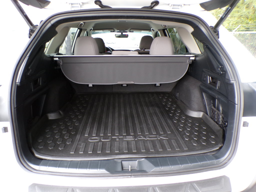 Used 2024 Subaru Outback Premium AWD/4WD image 19
