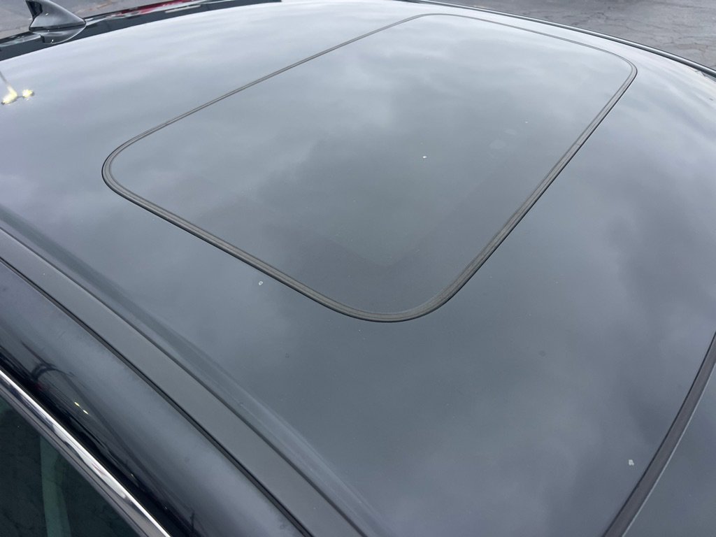 Used 2015 Acura TLX w/ Technology Package image 9