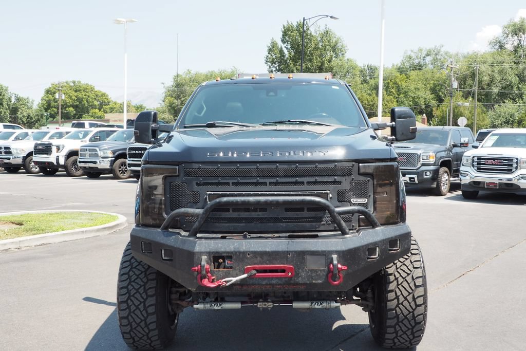 Used 2017 Ford F350 Platinum w/ Platinum Ultimate Package AWD/4WD image 2
