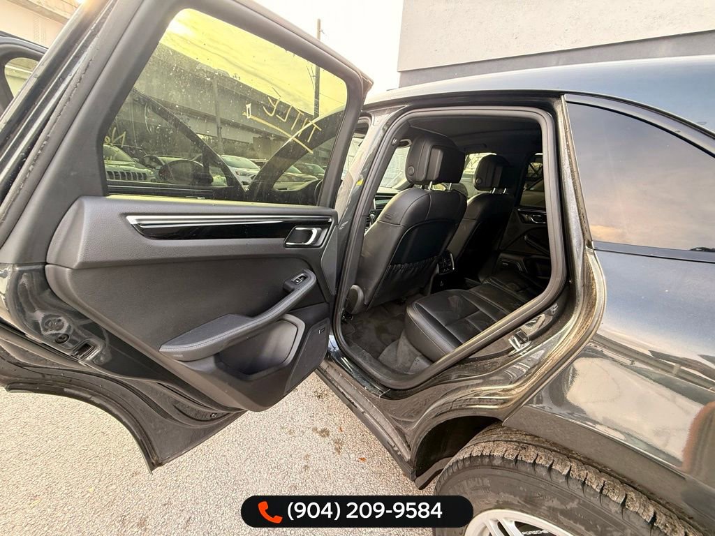 Used 2020 Porsche Macan image 12