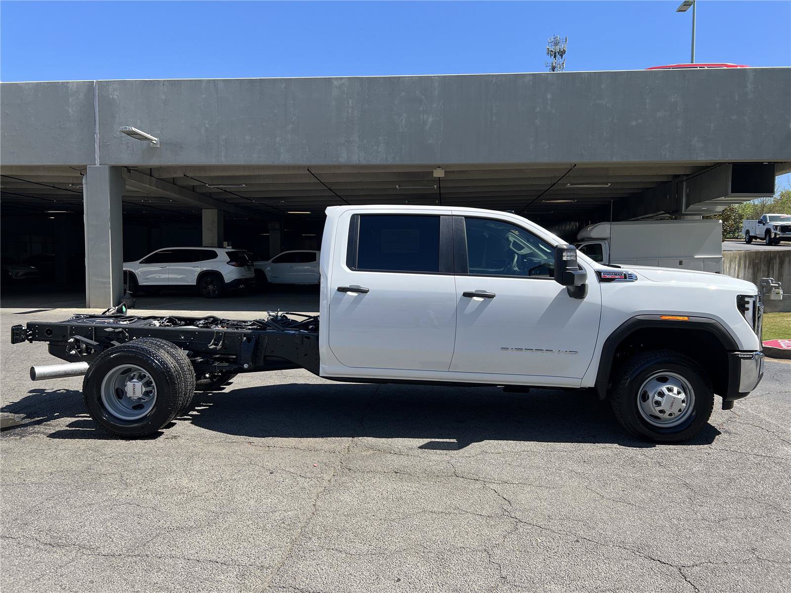 New 2026 GMC Sierra 3500 Pro w/ Convenience Package AWD/4WD image 8