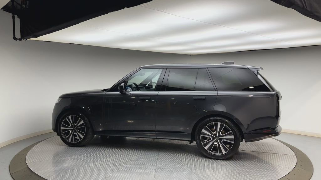 Certified 2023 Land Rover Range Rover SE AWD/4WD image 5