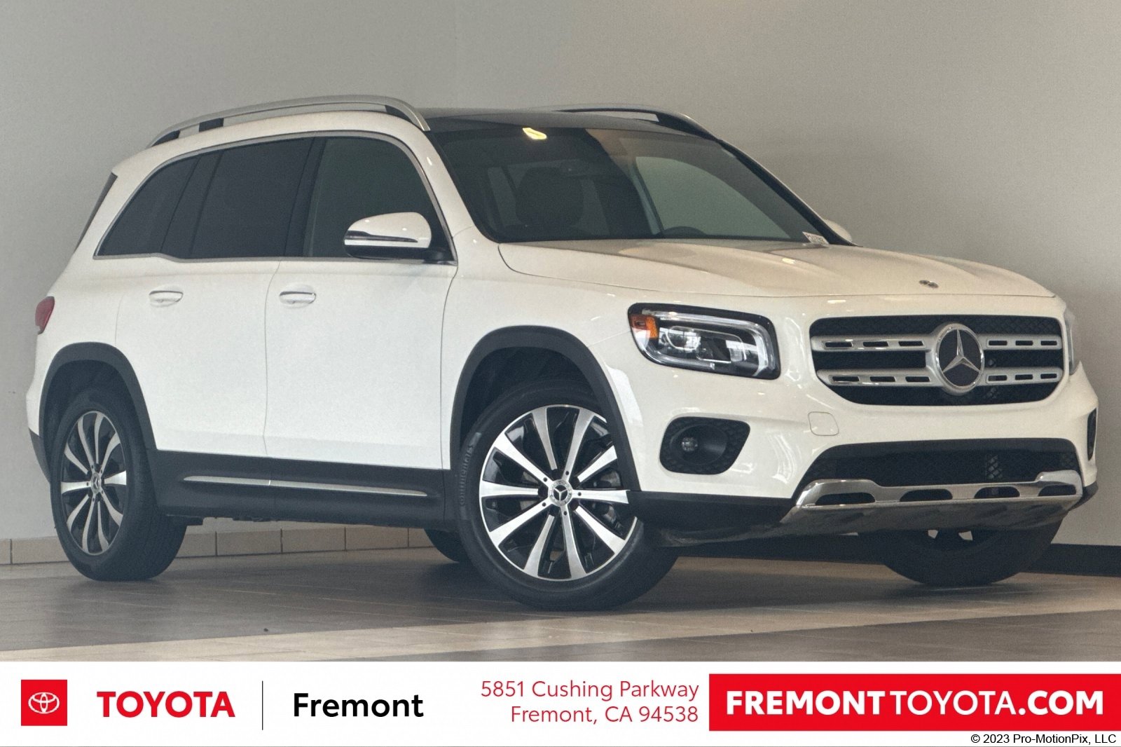 Used 2022 Mercedes-Benz GLB 250 w/ Premium Package