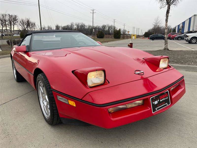 Used 1990 Chevrolet Corvette Convertible RWD image 13