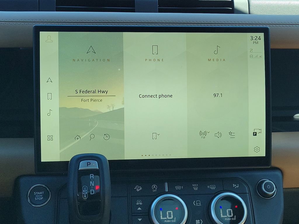New 2026 Land Rover Defender 130 X-Dynamic SE AWD/4WD image 20