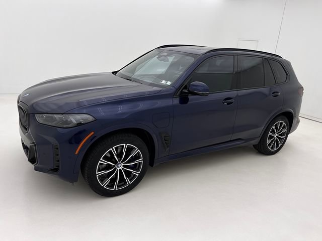 Certified 2025 BMW X5 xDrive50e w/ M Sport Package AWD/4WD image 5