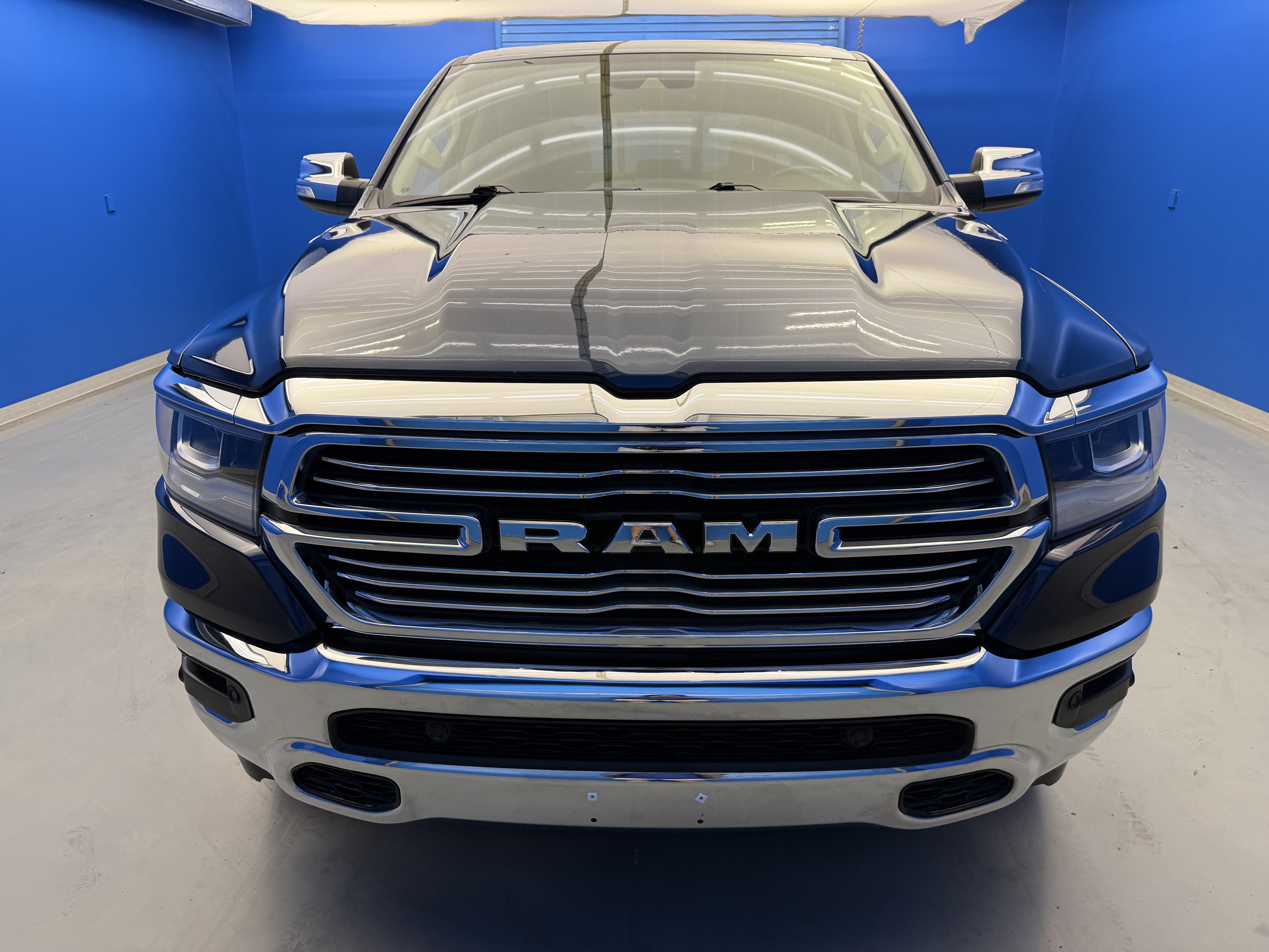 Used 2022 RAM 1500 Laramie AWD/4WD image 3