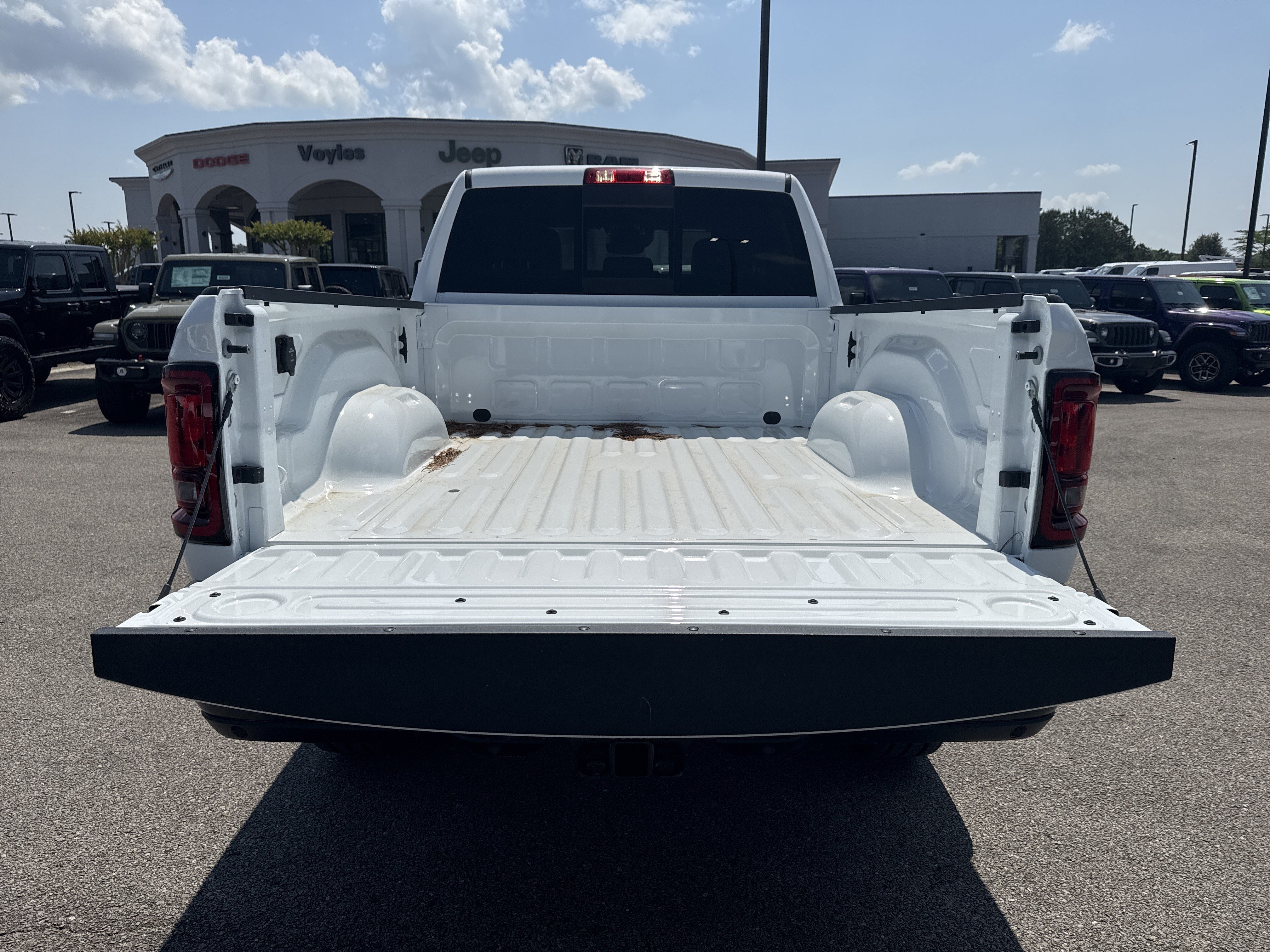 New 2026 RAM 3500 Tradesman AWD/4WD image 18