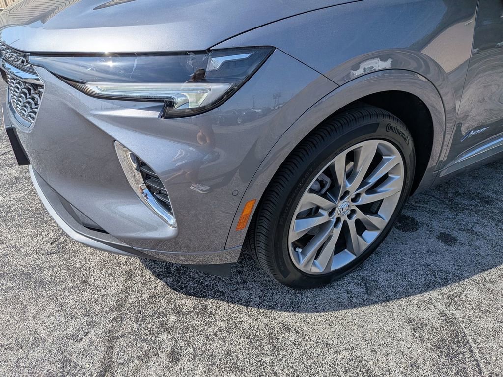 Certified 2022 Buick Envision Avenir w/ Technology Package II image 8
