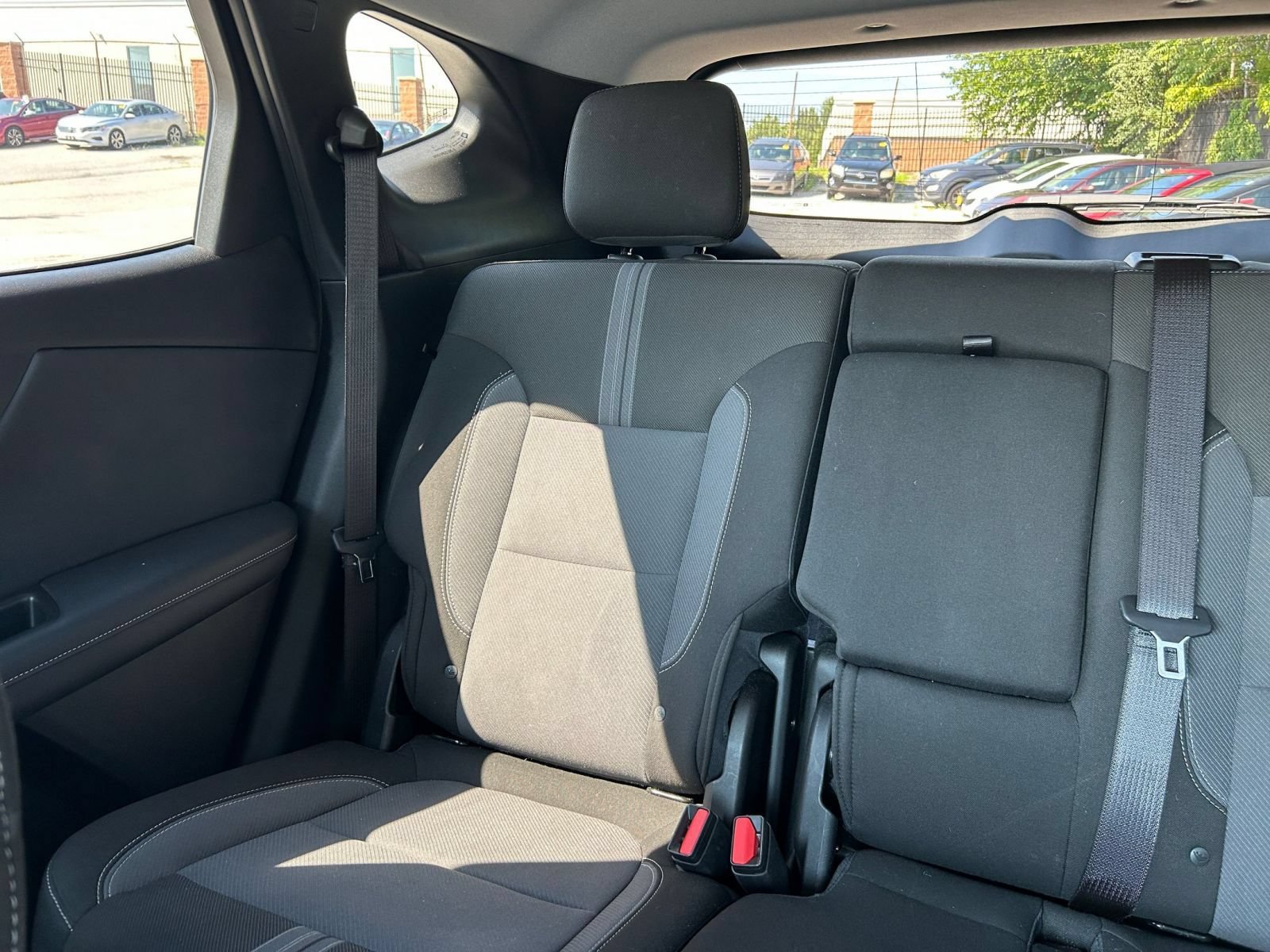 Used 2025 Chevrolet Blazer LT FWD image 34