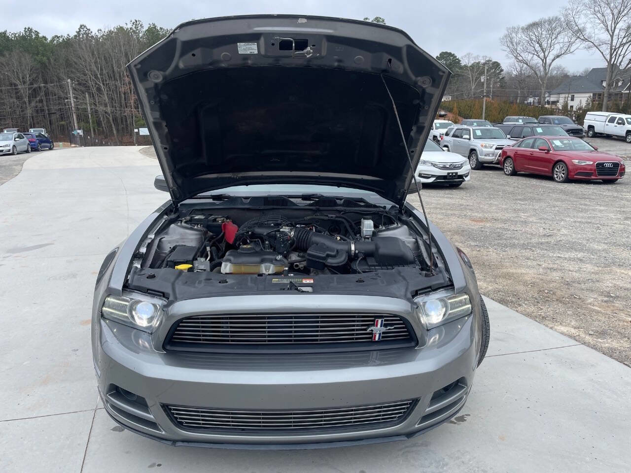 Used 2013 Ford Mustang Premium RWD image 31